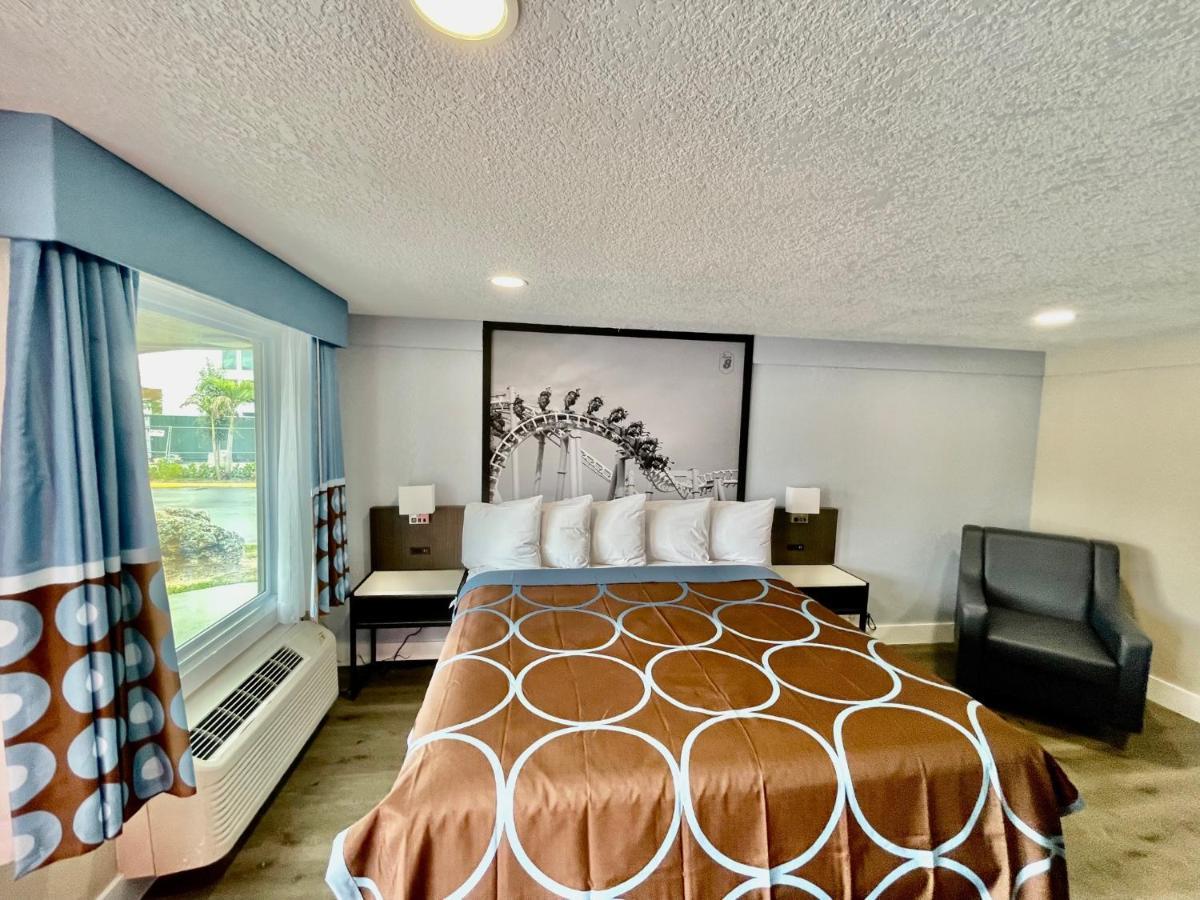 Hotel Super 8 By Wyndham Kissimmee-Orlando Four Corners Exterior foto