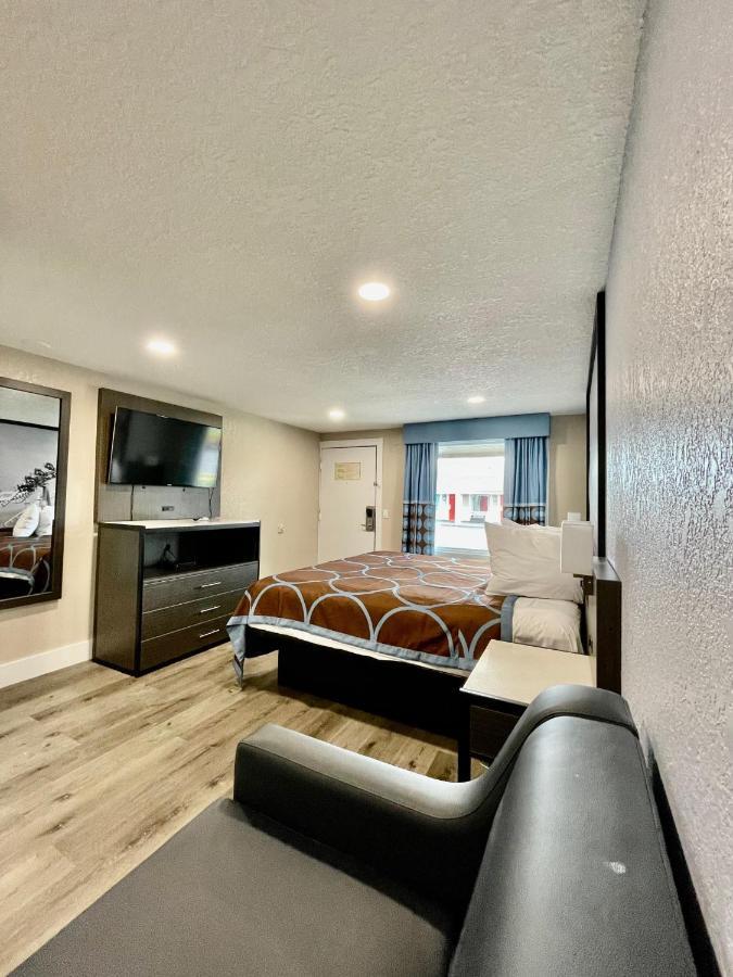 Hotel Super 8 By Wyndham Kissimmee-Orlando Four Corners Exterior foto