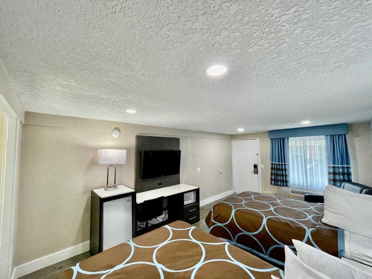 Hotel Super 8 By Wyndham Kissimmee-Orlando Four Corners Exterior foto