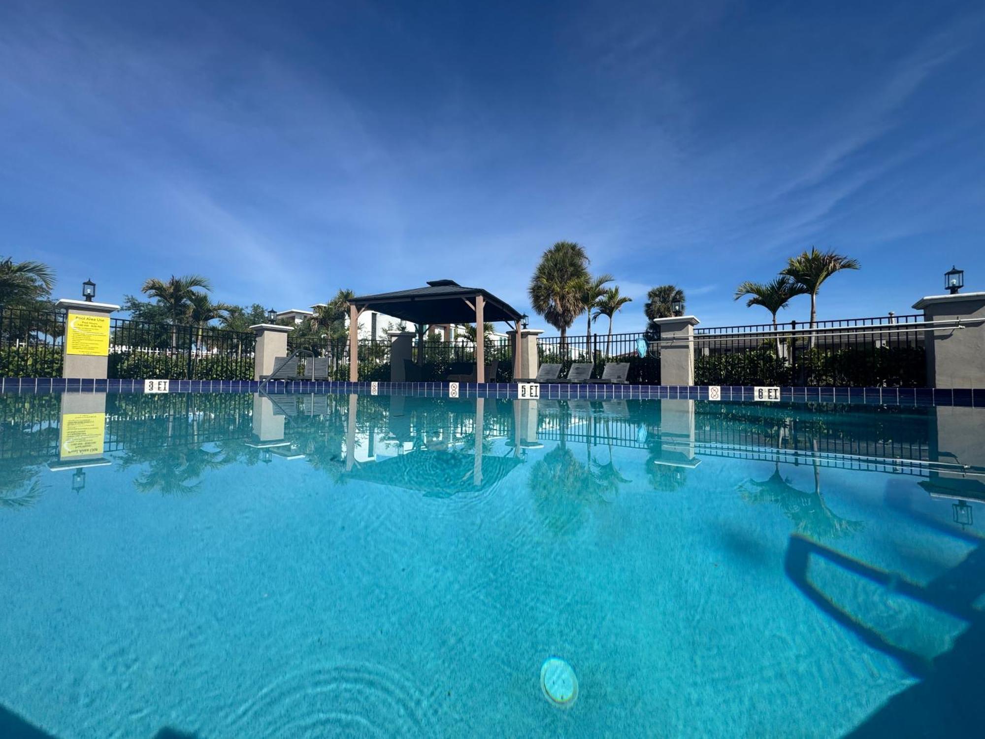 Hotel Super 8 By Wyndham Kissimmee-Orlando Four Corners Exterior foto